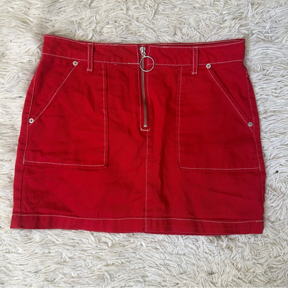 ◾️3/$25 Y2K Blue Spice Red Women's Mini Skirt with Front Key Hole Zipper